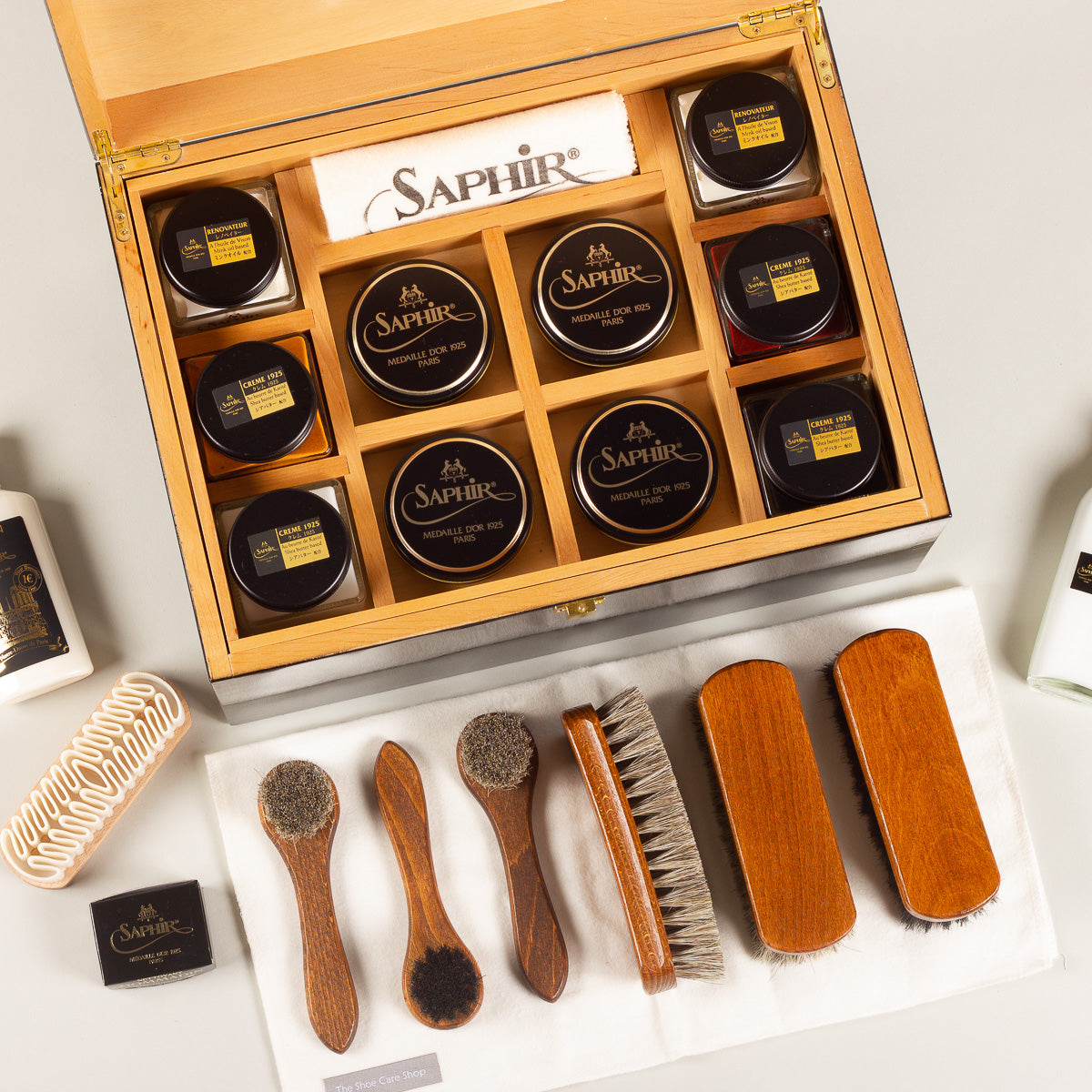The Shoe Care Shop Shoe care valet Distinctivo Saphir