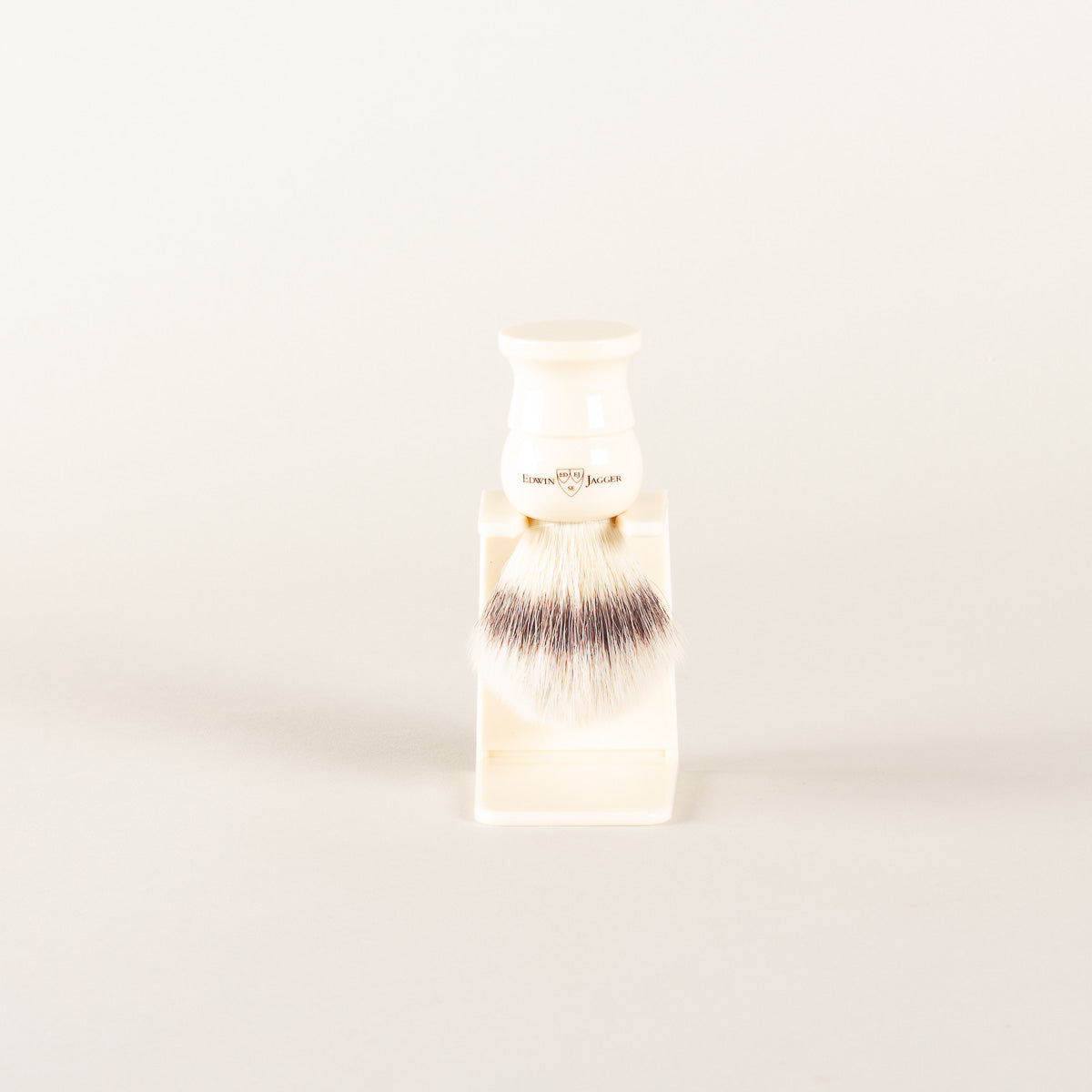 Edwin Jagger Shaving brush with drip stand – synthetic silvertip fibre
