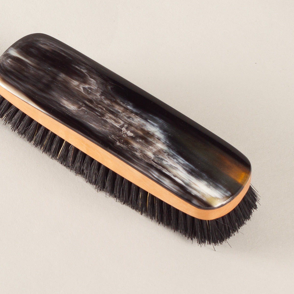 Abbeyhorn Clothes brush with horn finish