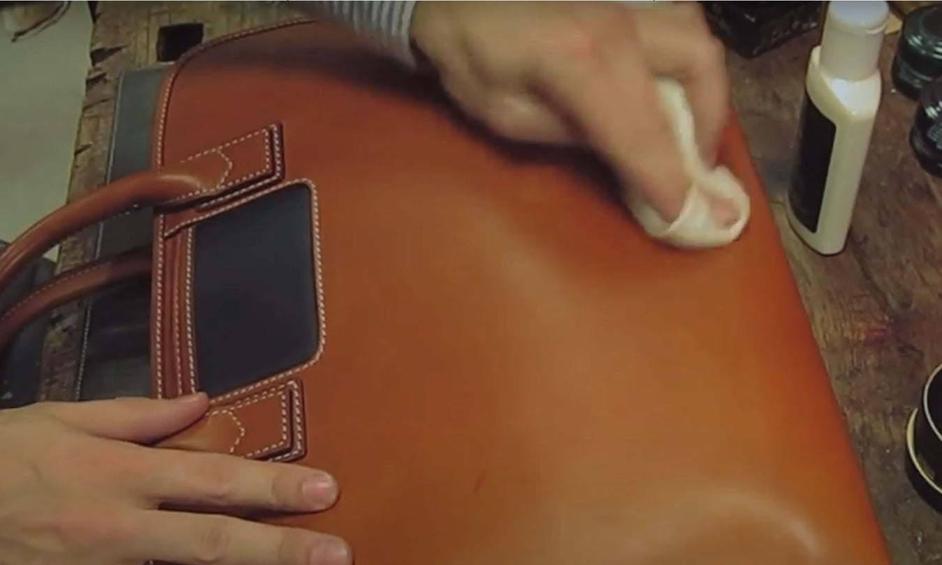 Maintaining leather bags using Saphir leather care
